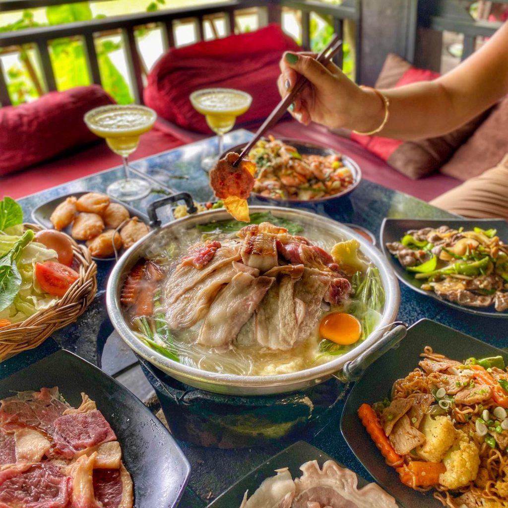 Cửa hàng Yensabai Restaurant and Bar